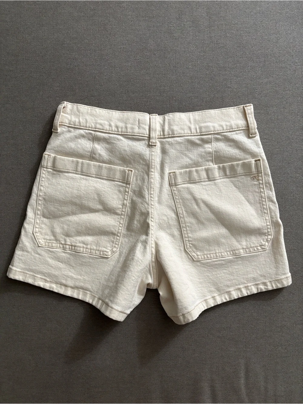 NWT Madewell The Emmy Denim Short, size 26 Vintage Canvas